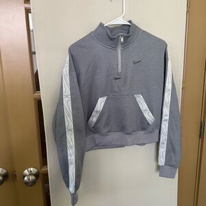 Nike Women's Small Grey‎ 1/4 Quarter Zip Crop Fleece Pullover Sweatshirt